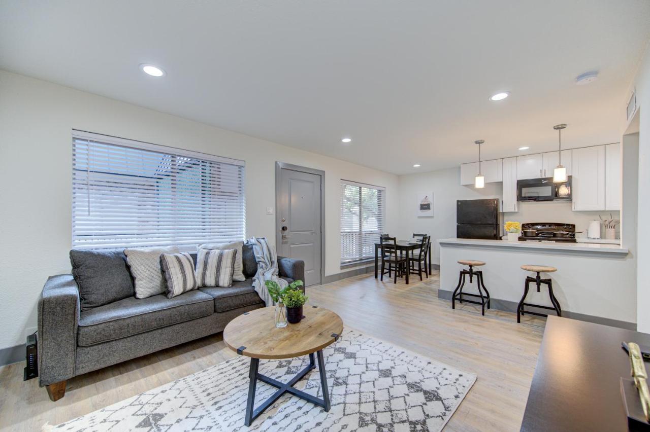 Trendy Midtown Apt, Walk To Shops & Sites, Pets Ok Houston Exterior foto
