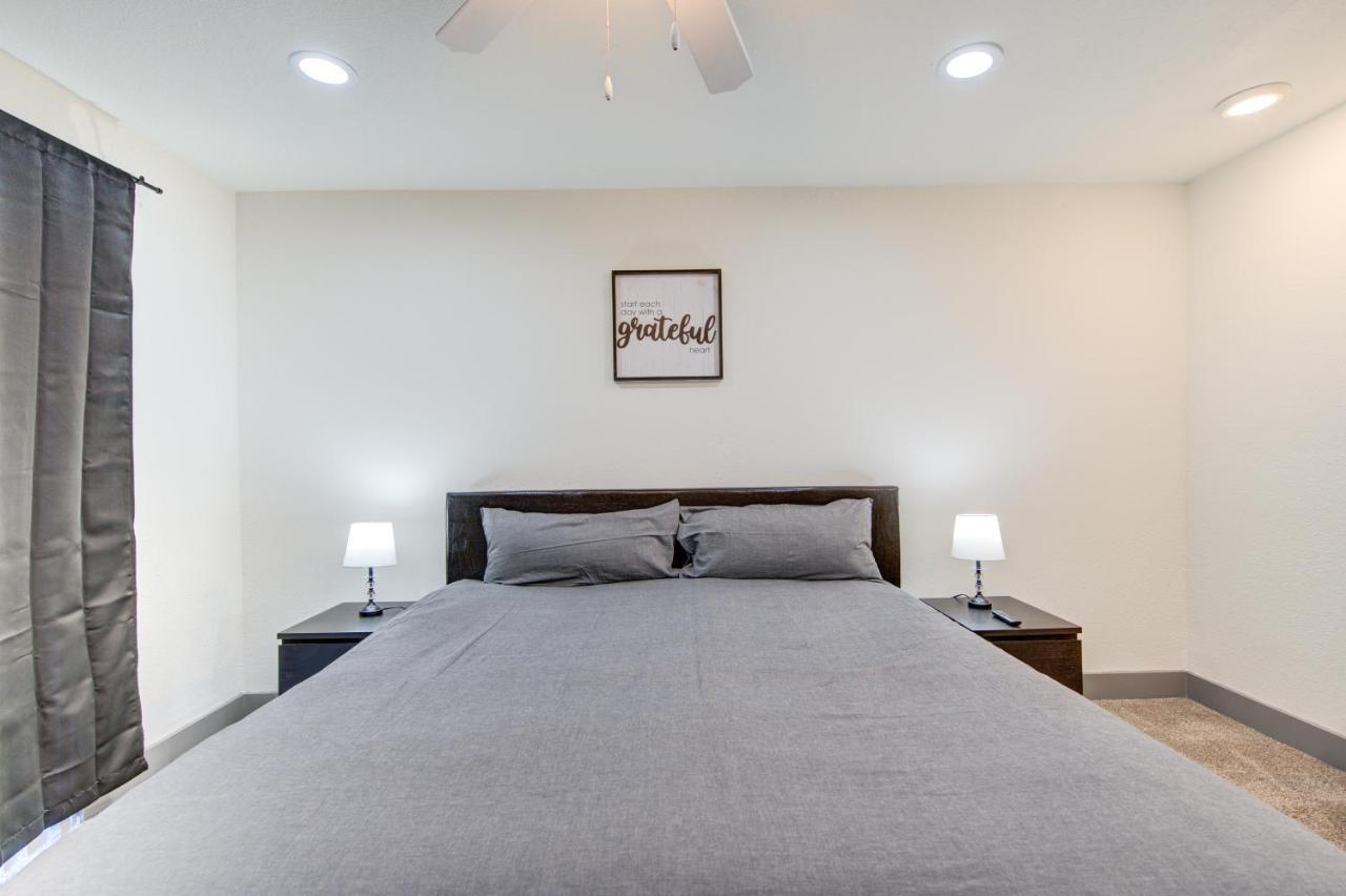 Trendy Midtown Apt, Walk To Shops & Sites, Pets Ok Houston Exterior foto