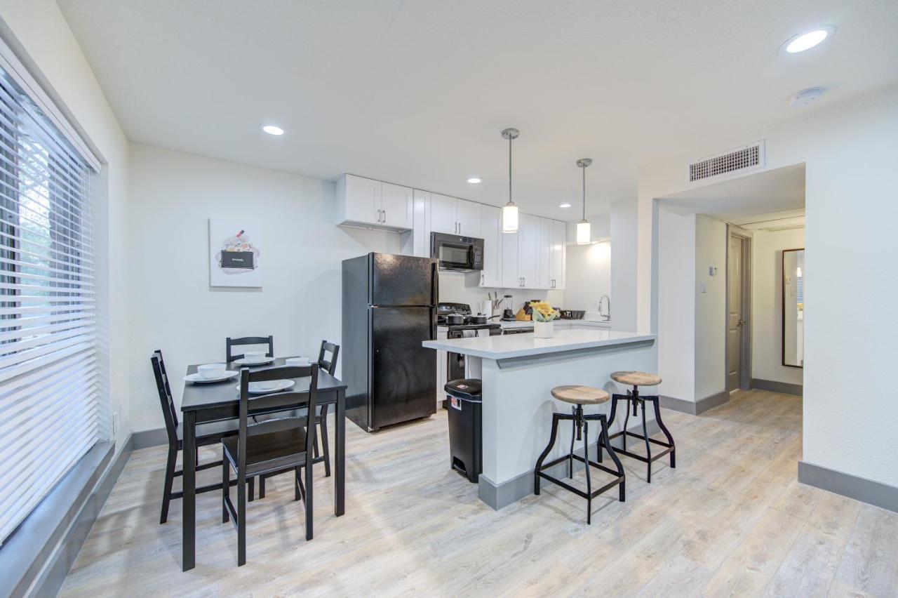 Trendy Midtown Apt, Walk To Shops & Sites, Pets Ok Houston Exterior foto